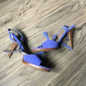 Loft Ann Taylor leather heeled sandals‎ kitten heel